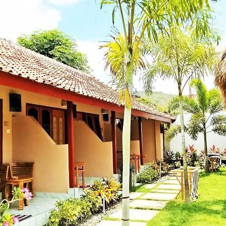 Aldi'S Homestay Kuta  Екстер'єр фото
